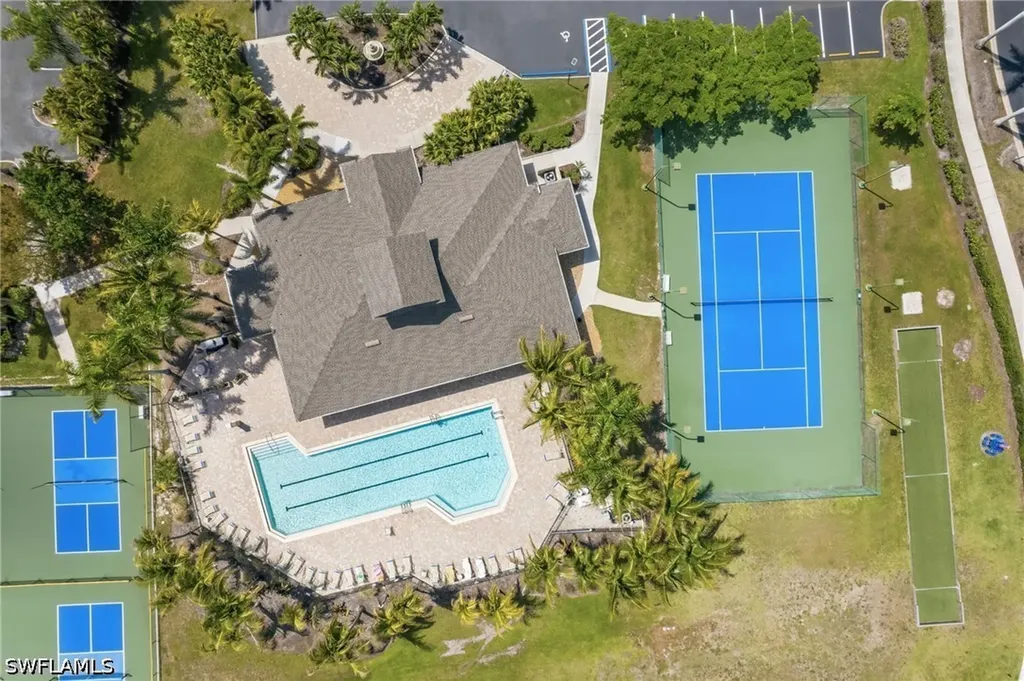 4270 Avian Avenue Fort Myers FL 33916