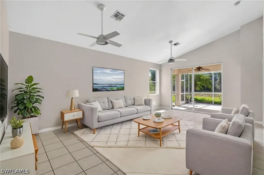 4270 Avian Avenue Fort Myers FL 33916