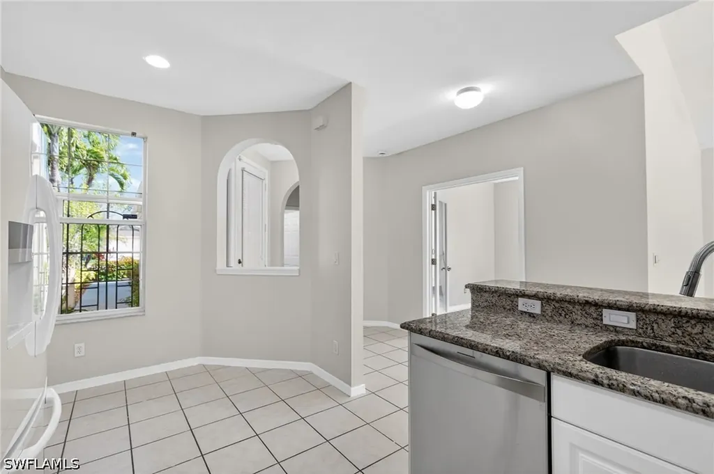 4270 Avian Avenue Fort Myers FL 33916