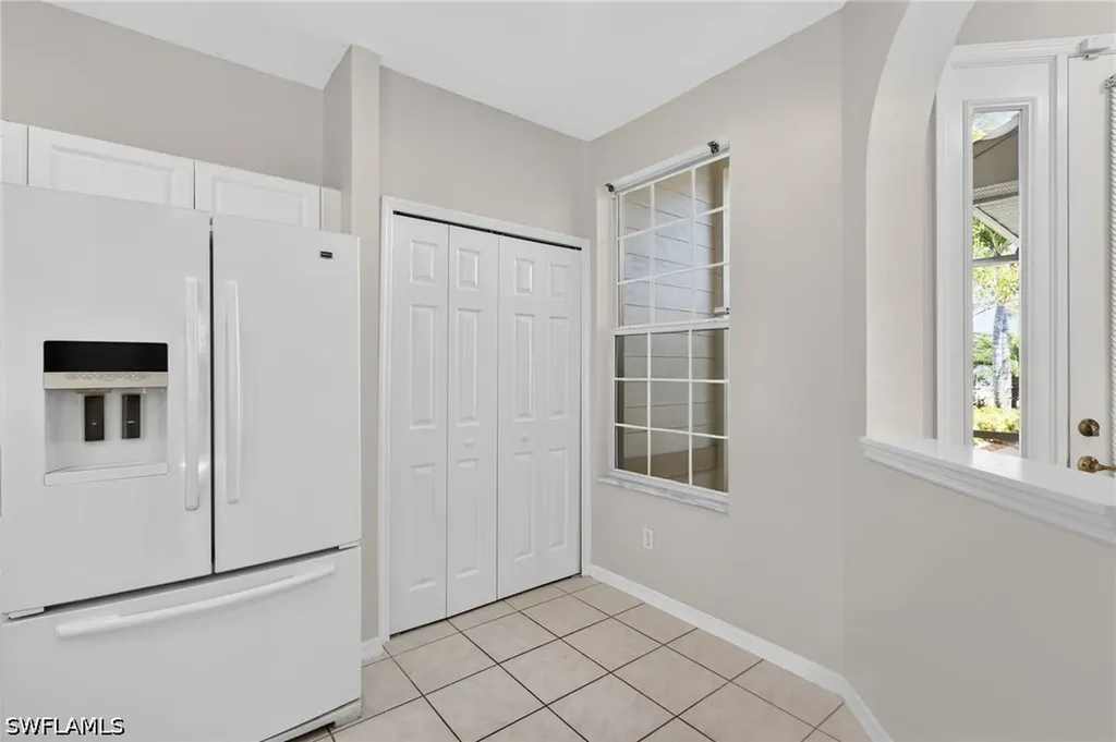 4270 Avian Avenue Fort Myers FL 33916