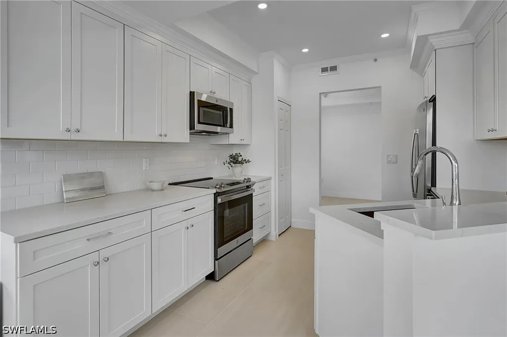 2165 Arielle Drive Naples FL 34109
