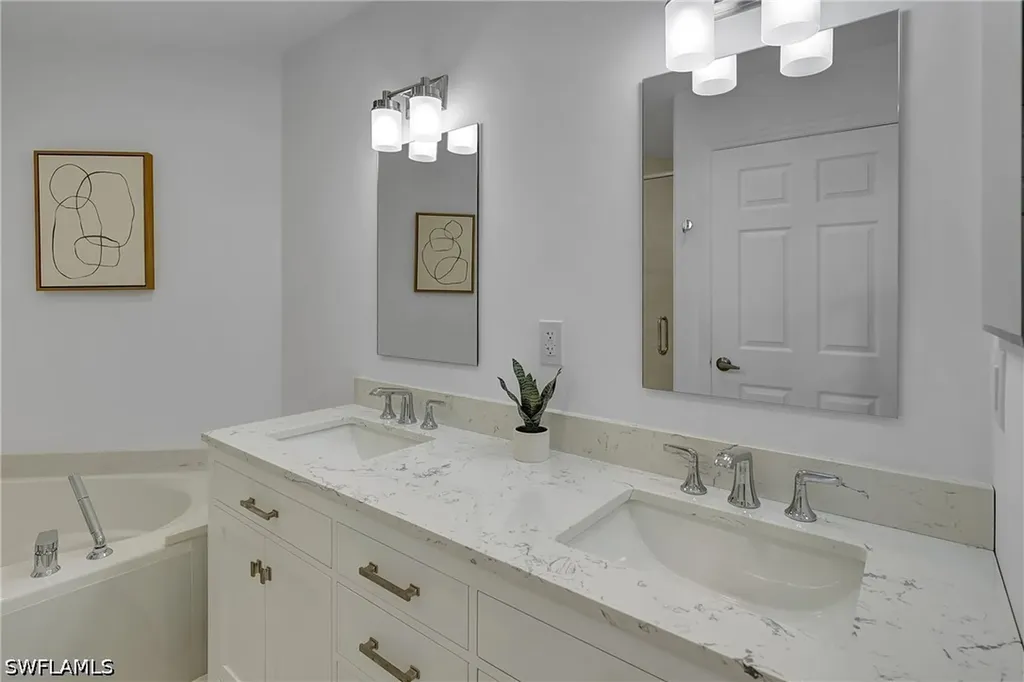 2165 Arielle Drive Naples FL 34109