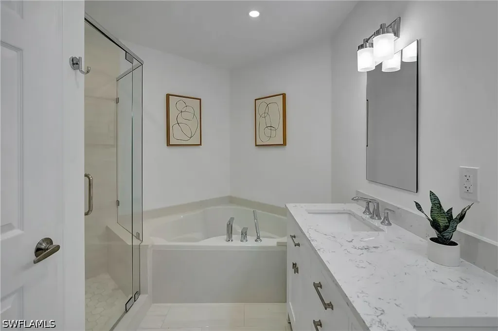 2165 Arielle Drive Naples FL 34109