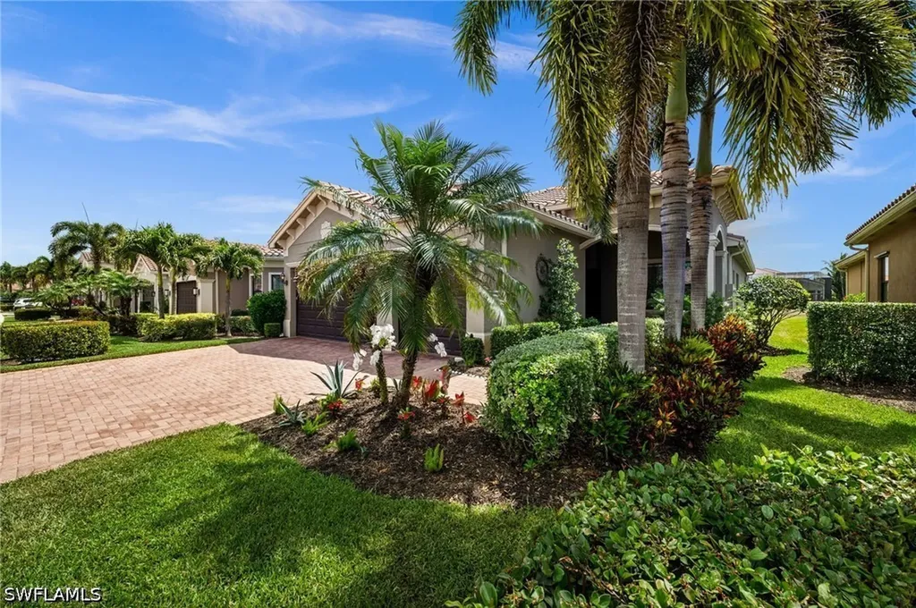 3454 Pacific Drive Naples FL 34119