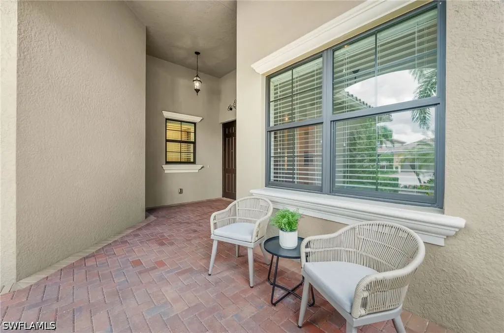 3454 Pacific Drive Naples FL 34119