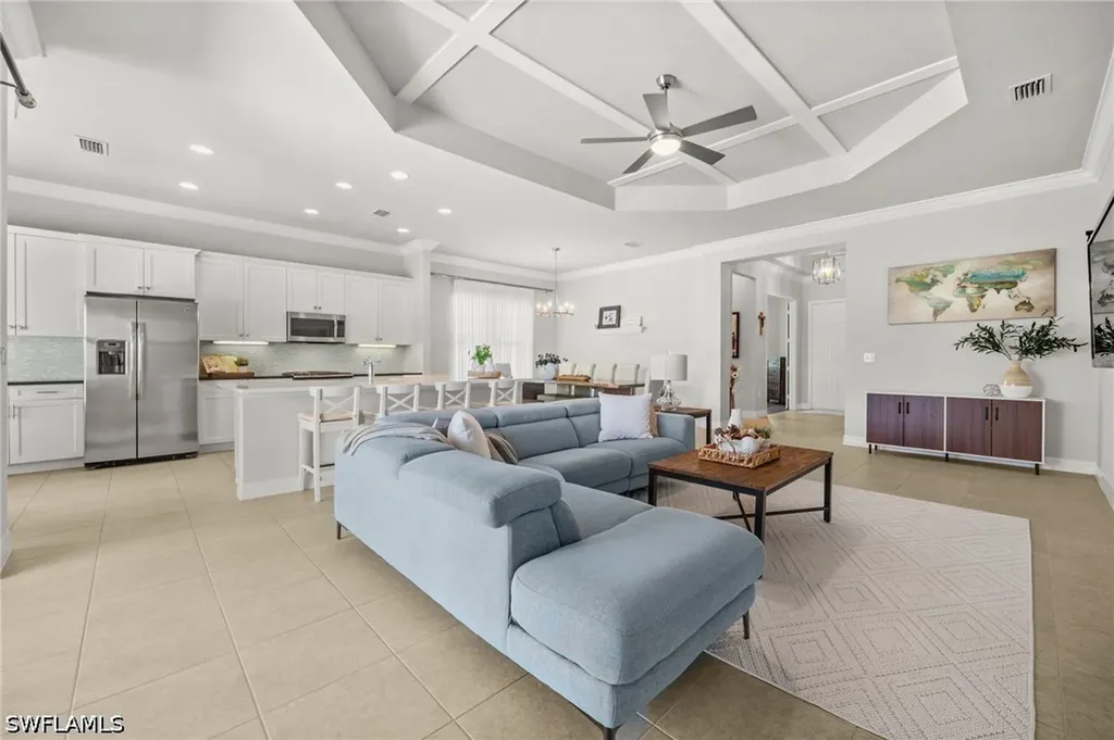 3454 Pacific Drive Naples FL 34119