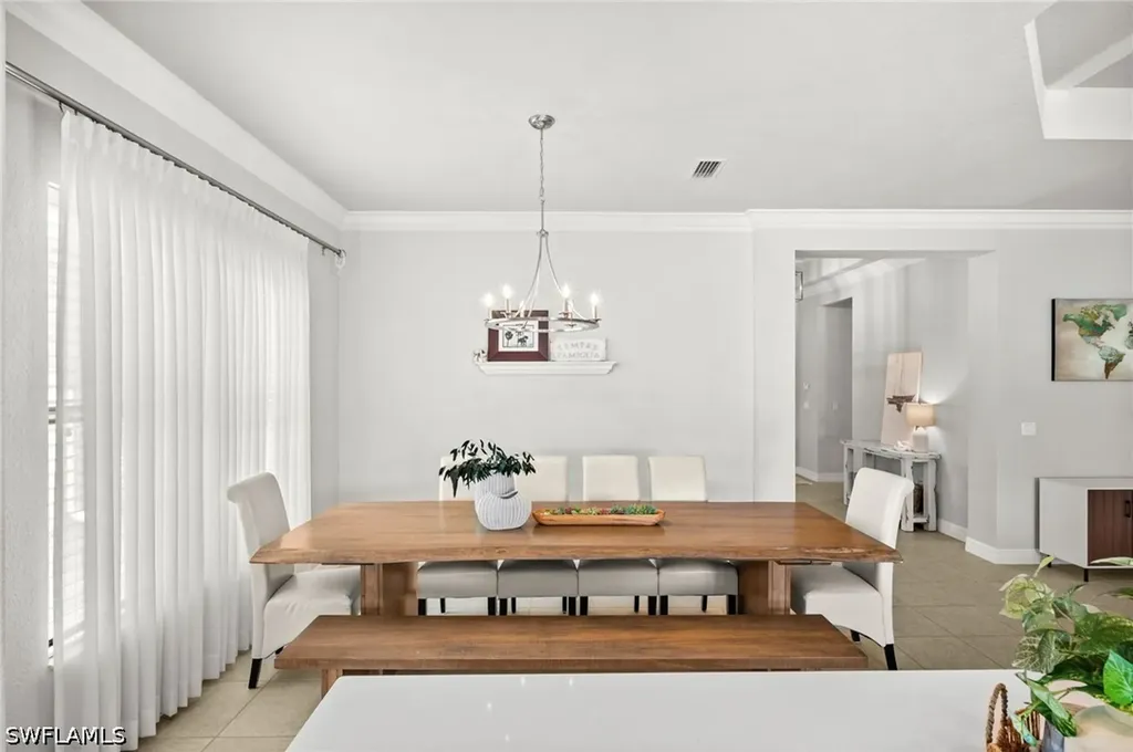 3454 Pacific Drive Naples FL 34119