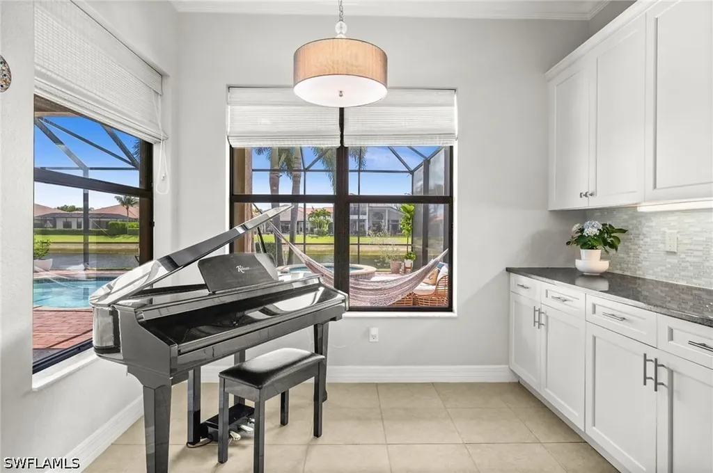 3454 Pacific Drive Naples FL 34119