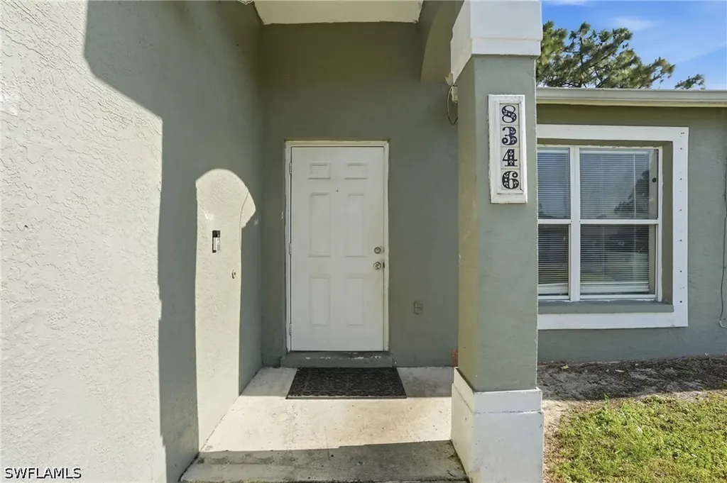 8346 Bamboo Road Fort Myers FL 33967