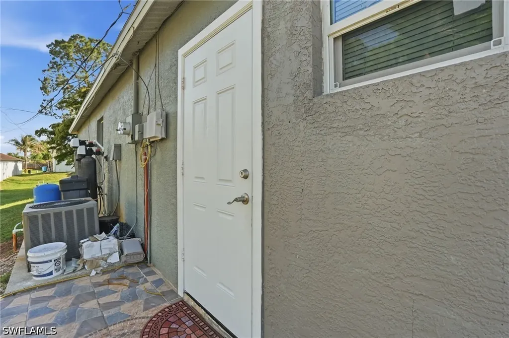 8346 Bamboo Road Fort Myers FL 33967