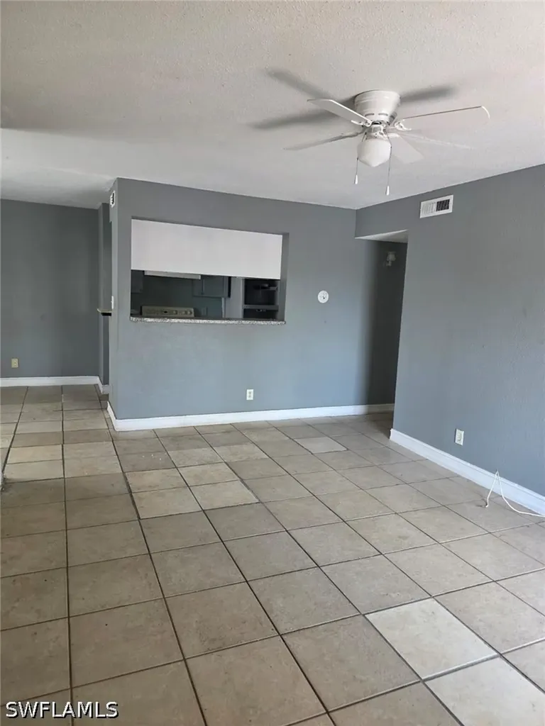 2835 Winkler Avenue Fort Myers FL 33916