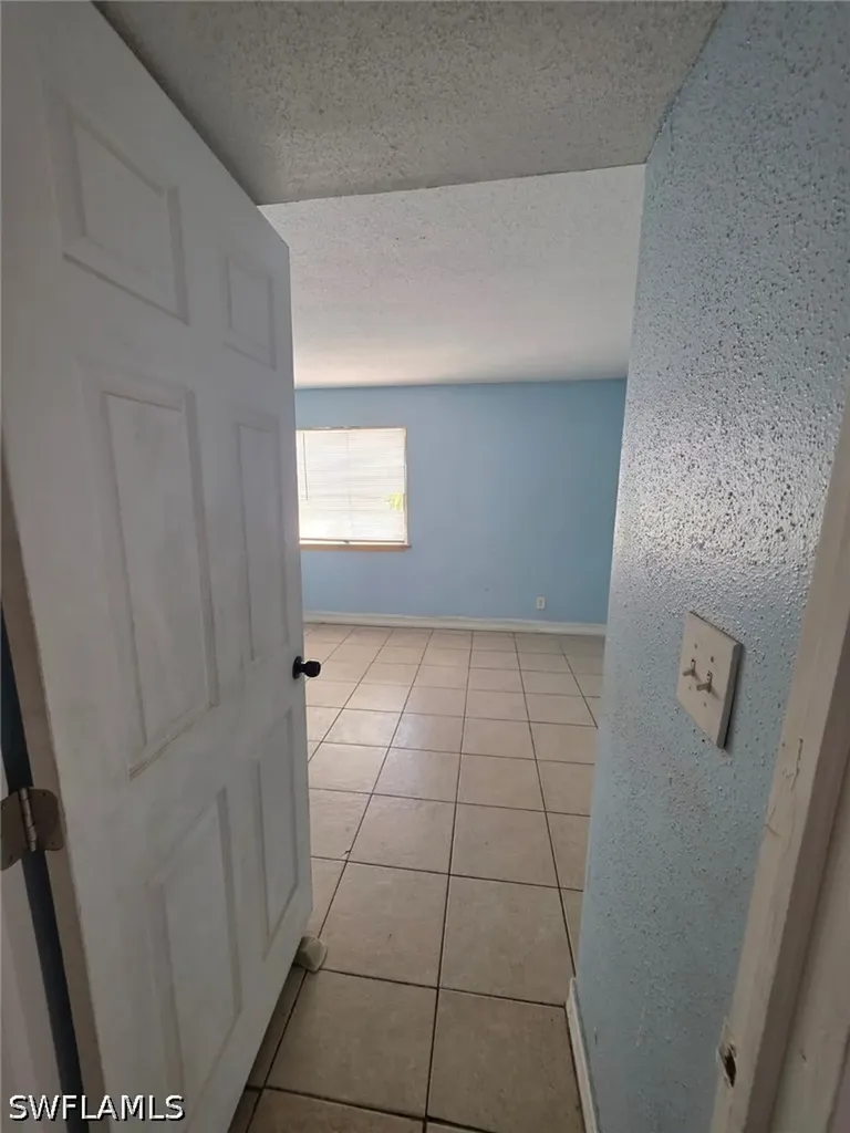 2835 Winkler Avenue Fort Myers FL 33916