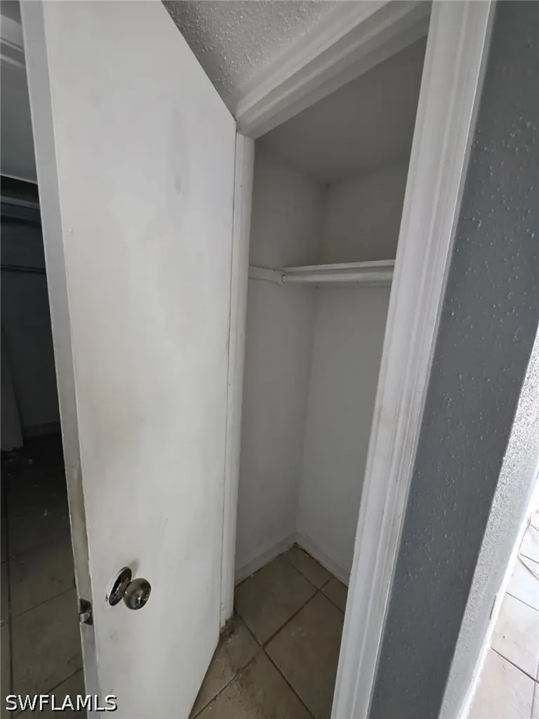 2835 Winkler Avenue Fort Myers FL 33916