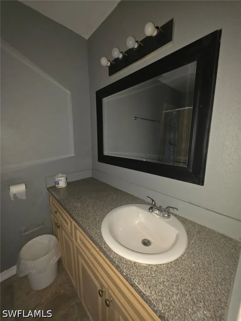 2835 Winkler Avenue Fort Myers FL 33916
