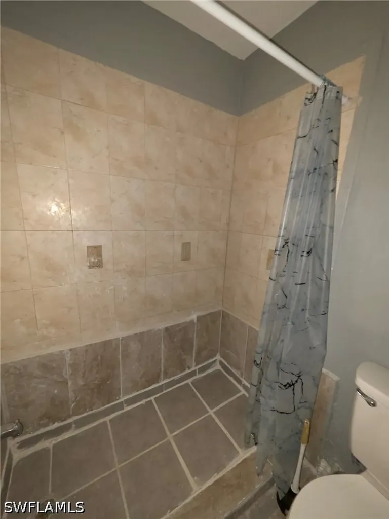 2835 Winkler Avenue Fort Myers FL 33916