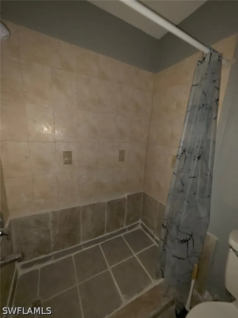 2835 Winkler Avenue Fort Myers FL 33916