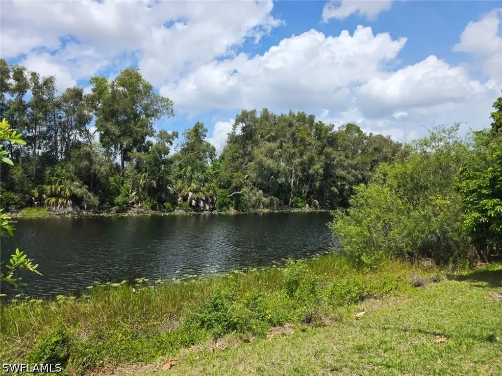 2835 Winkler Avenue Fort Myers FL 33916