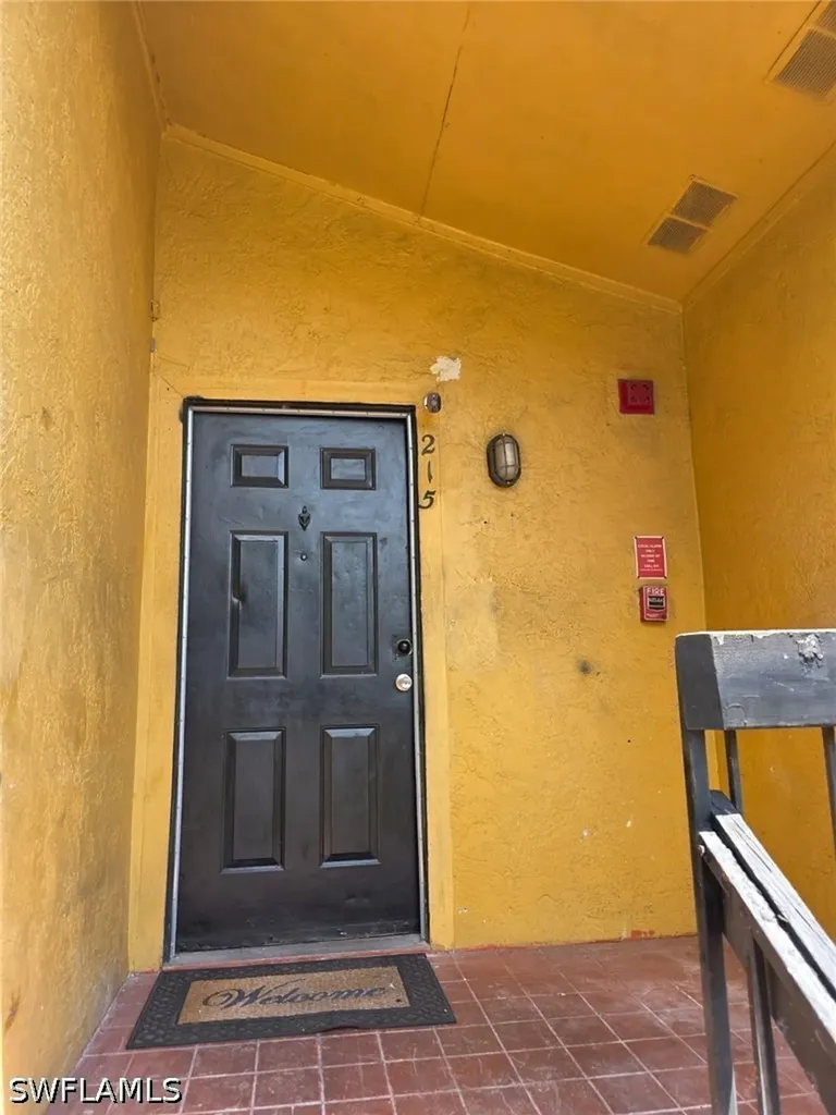 2835 Winkler Avenue Fort Myers FL 33916