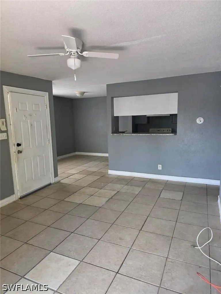 2835 Winkler Avenue Fort Myers FL 33916