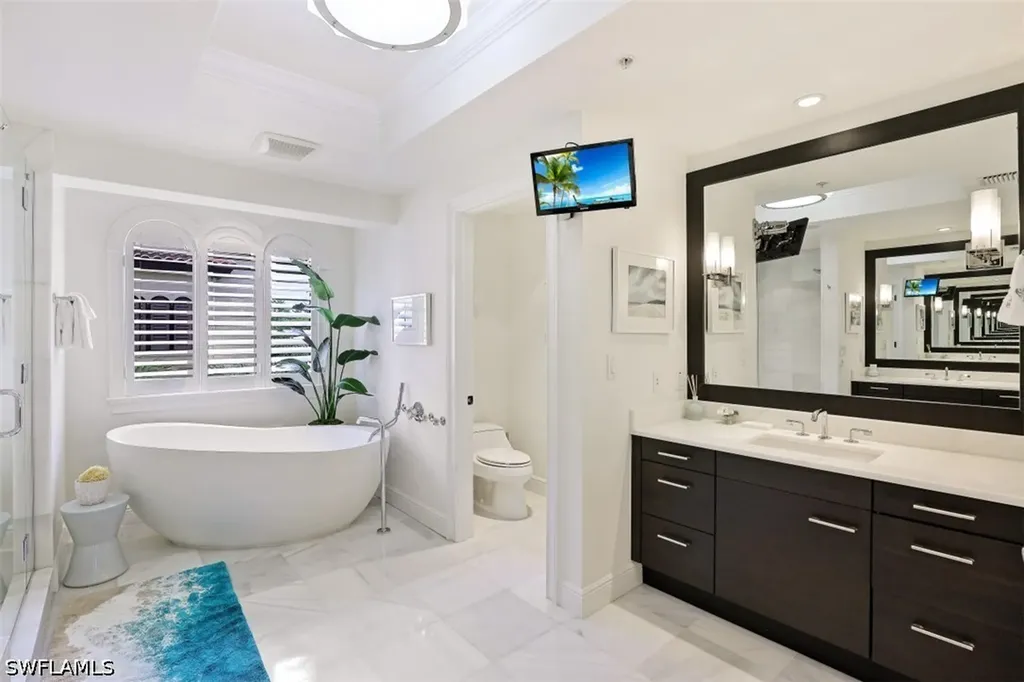 270 5th Avenue S Naples FL 34102