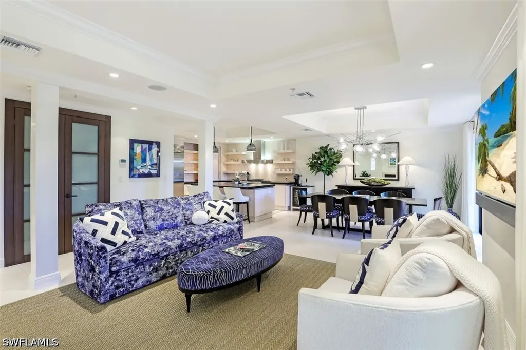 270 5th Avenue S Naples FL 34102