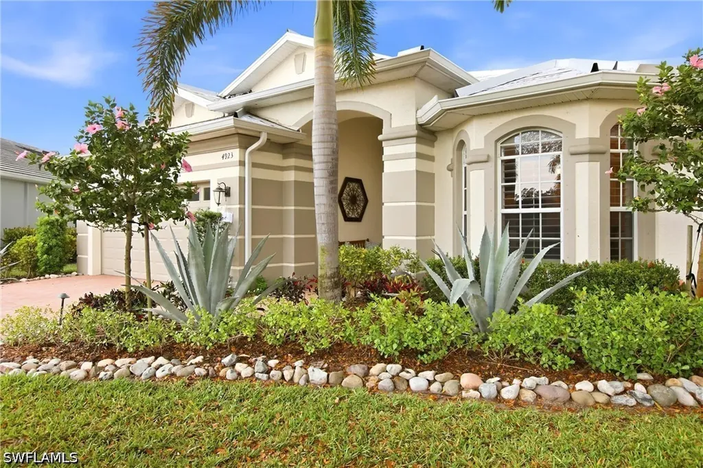 4923 Sedgewood Place Naples FL 34112