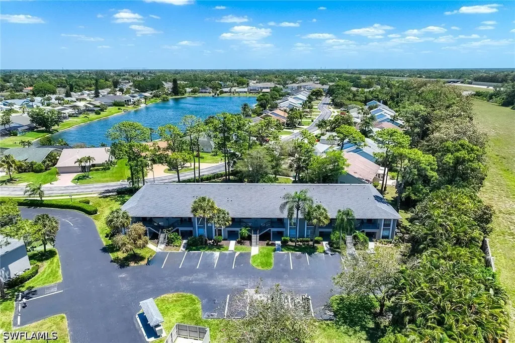 1231 Commonwealth Circle Naples FL 34116
