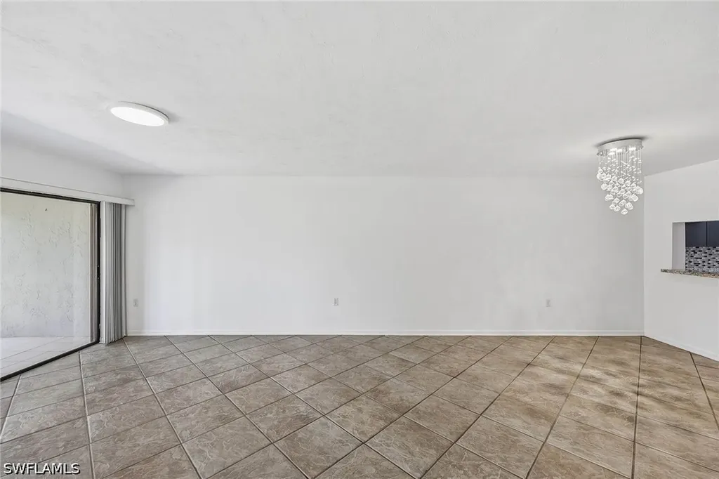 1231 Commonwealth Circle Naples FL 34116