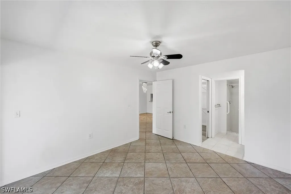 1231 Commonwealth Circle Naples FL 34116