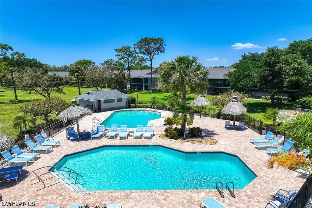 1231 Commonwealth Circle Naples FL 34116