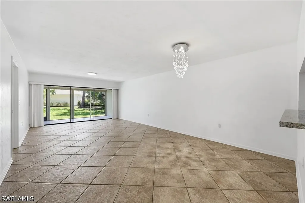 1231 Commonwealth Circle Naples FL 34116