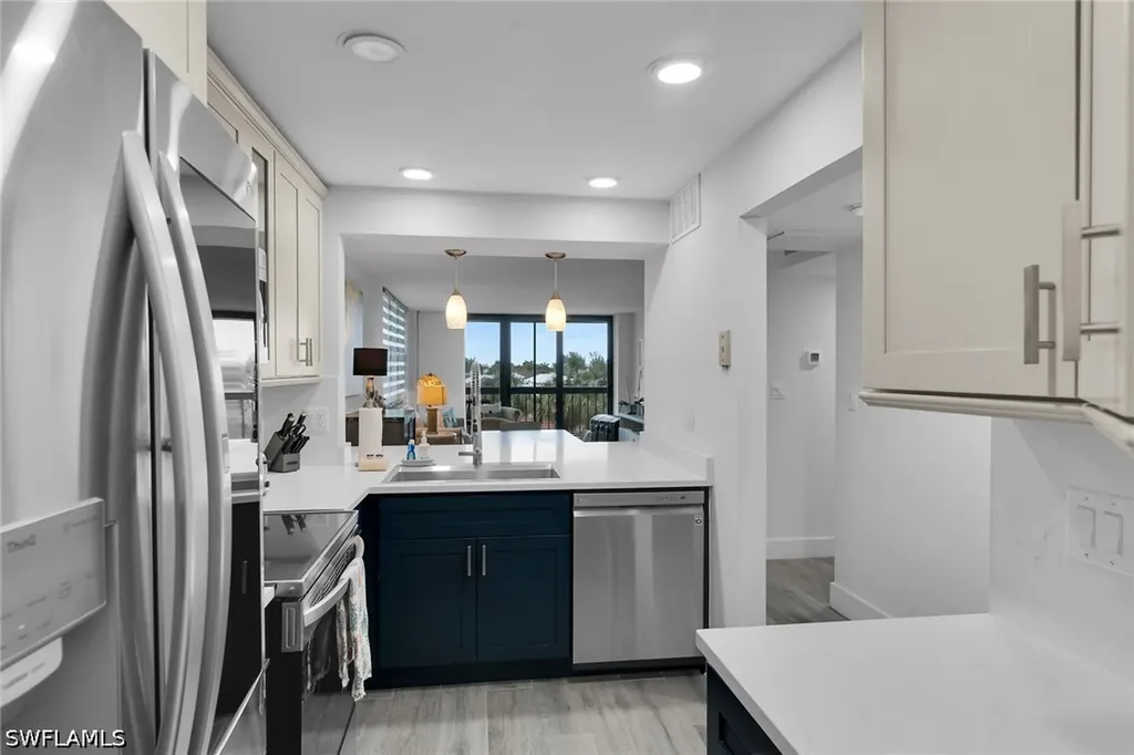 591 Seaview Court Marco Island FL 34145