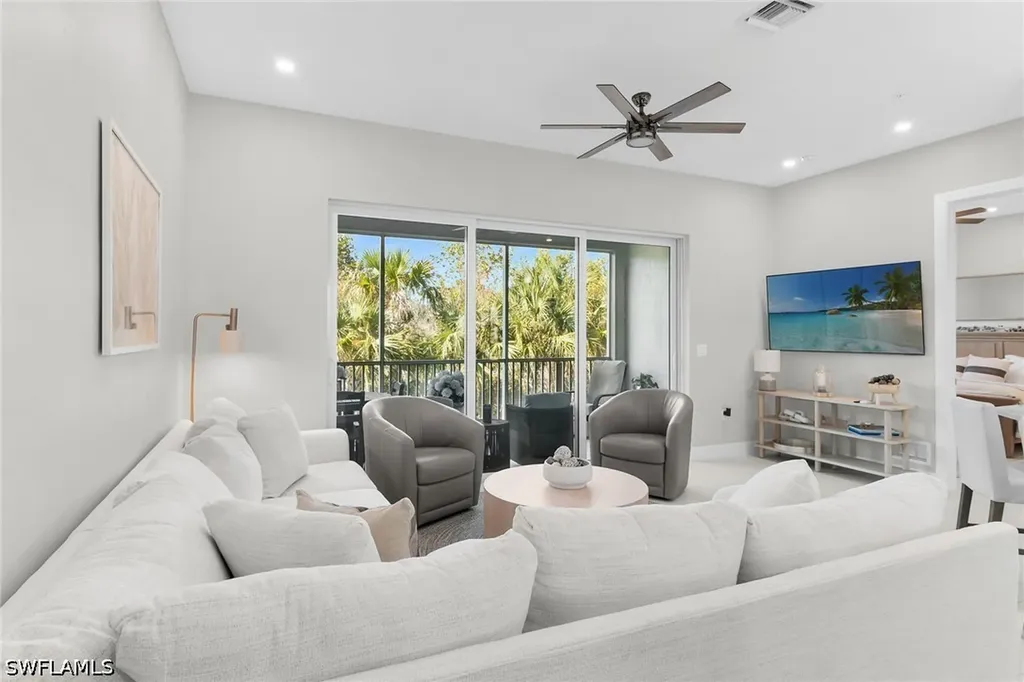 268 Indies Drive E Naples FL 34114