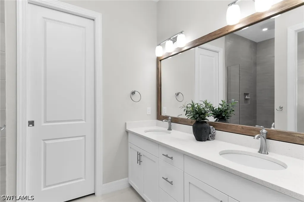 268 Indies Drive E Naples FL 34114