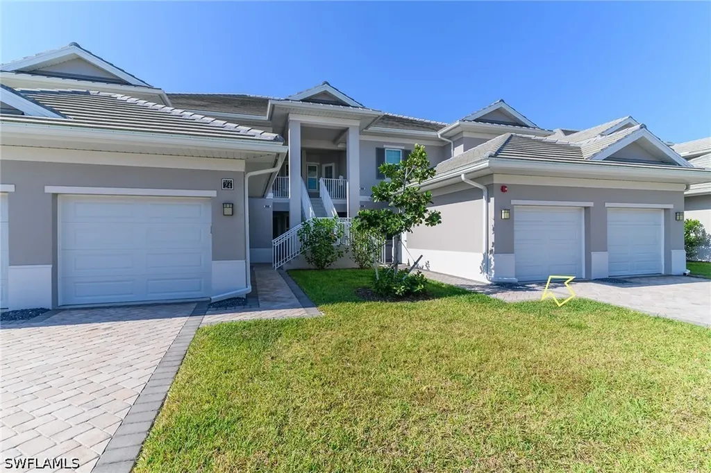268 Indies Drive E Naples FL 34114