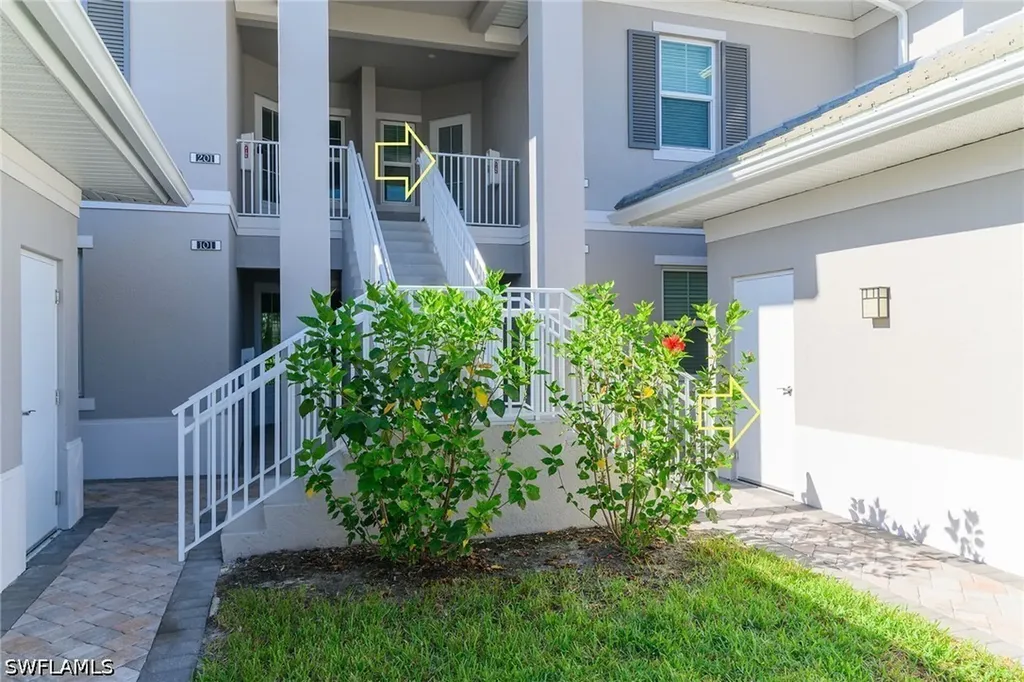 268 Indies Drive E Naples FL 34114