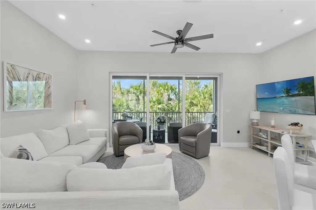268 Indies Drive E Naples FL 34114
