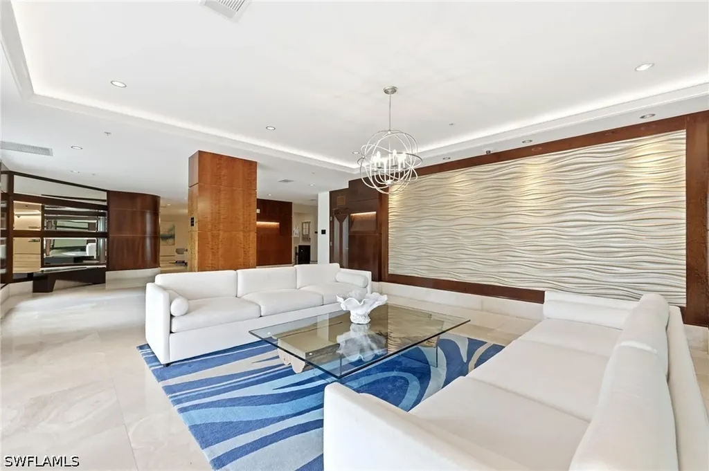 265 Indies Way Naples FL 34110