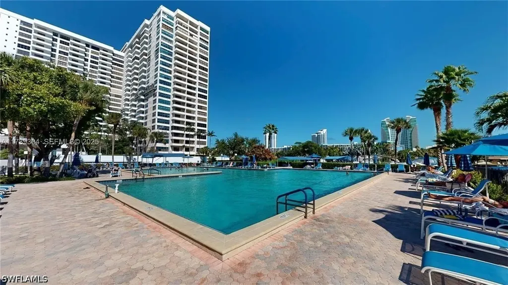 600 N Three Slands Boulevard Hallandale FL 33009-2888