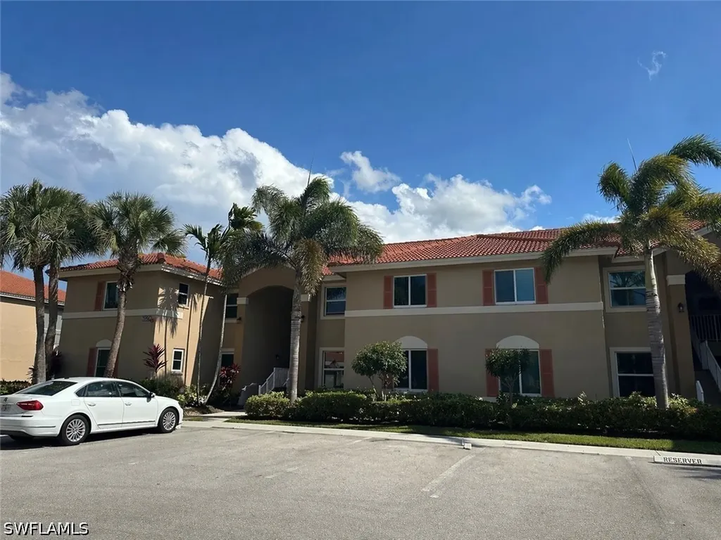 6820 Huntington Lakes Circle Naples FL 34119