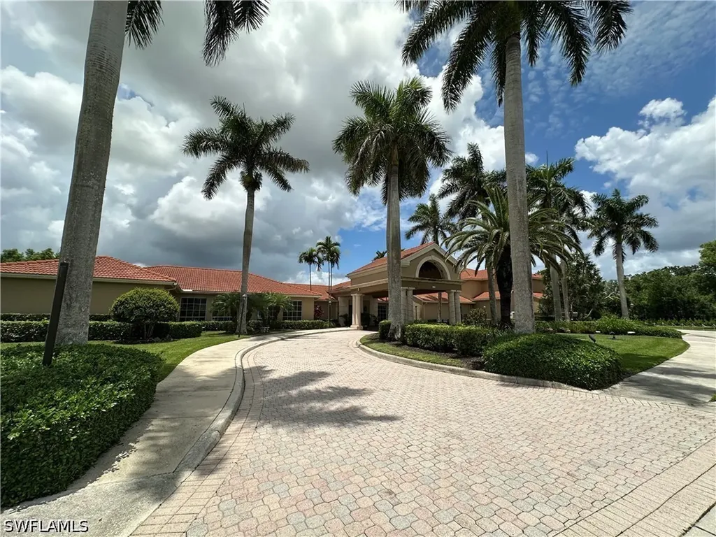 6820 Huntington Lakes Circle Naples FL 34119