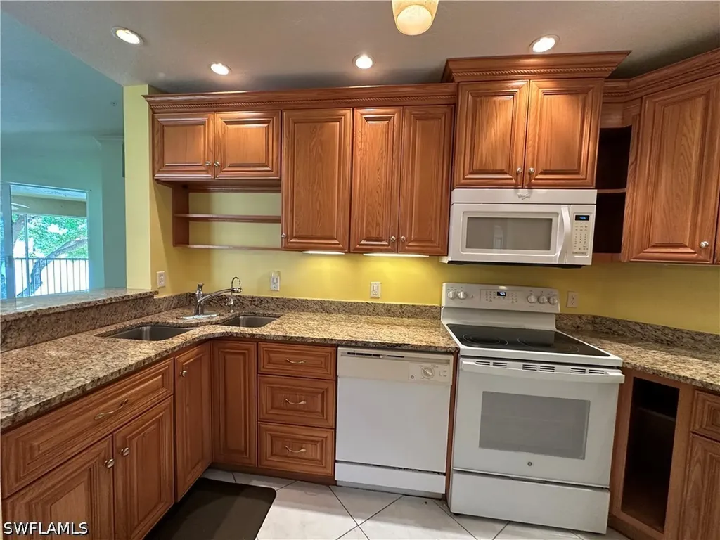 6820 Huntington Lakes Circle Naples FL 34119