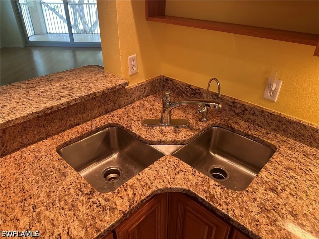 6820 Huntington Lakes Circle Naples FL 34119