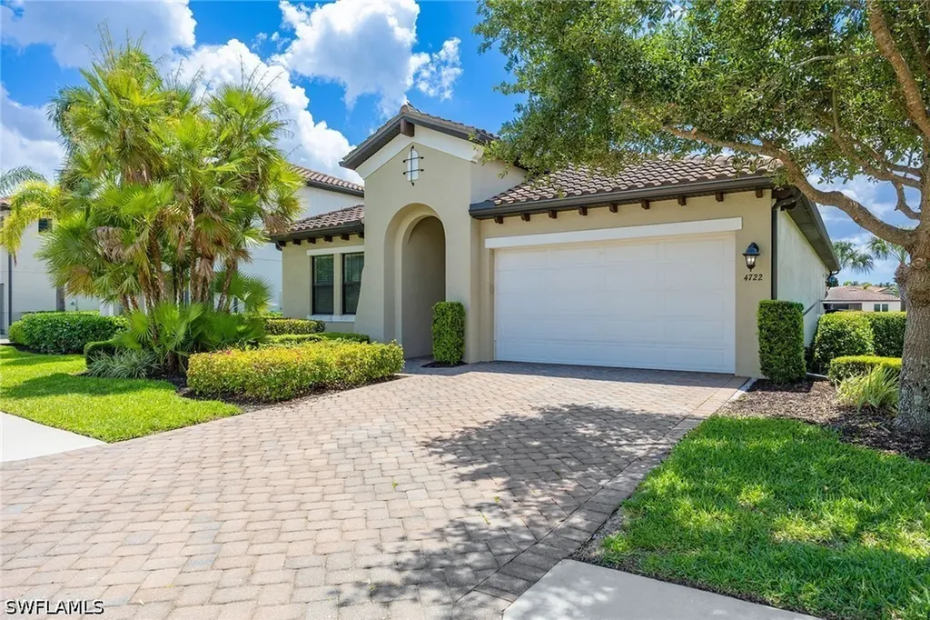 4722 Formosa Drive Naples FL 34119