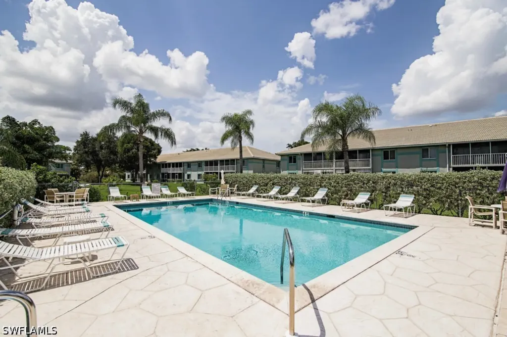180 Furse Lakes Circle Naples FL 34104
