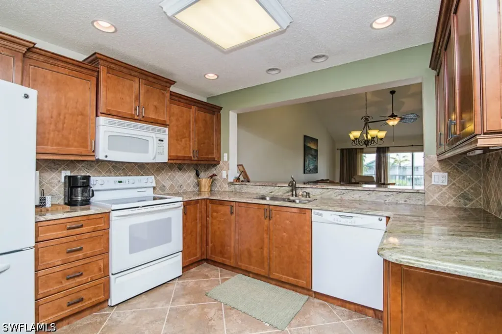 180 Furse Lakes Circle Naples FL 34104