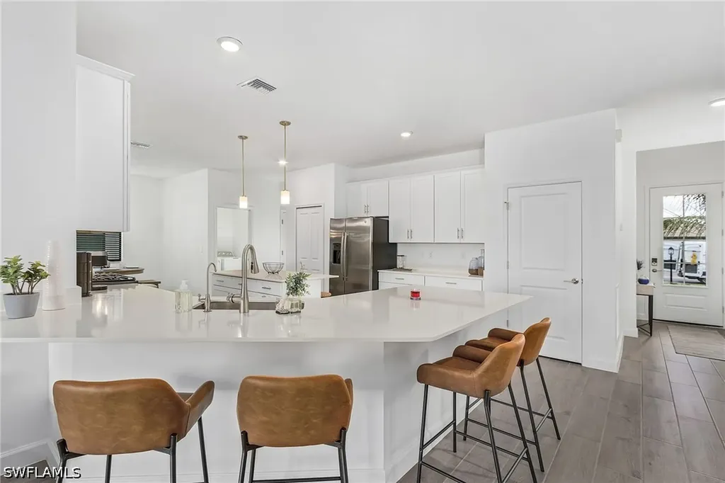 20210 Kingmont Drive Estero FL 33913