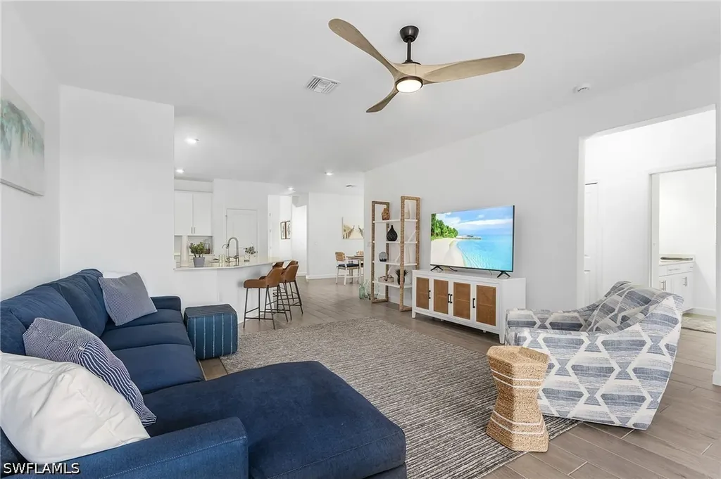 20210 Kingmont Drive Estero FL 33913