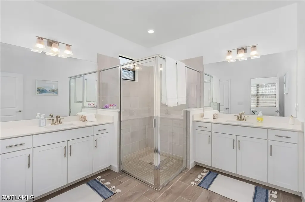 20210 Kingmont Drive Estero FL 33913