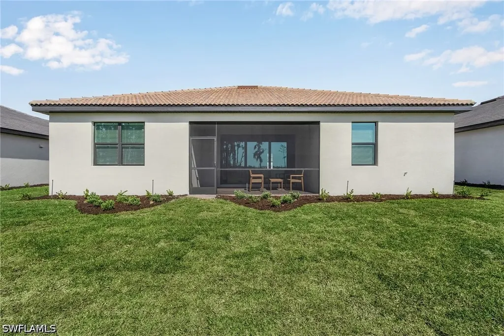 20210 Kingmont Drive Estero FL 33913